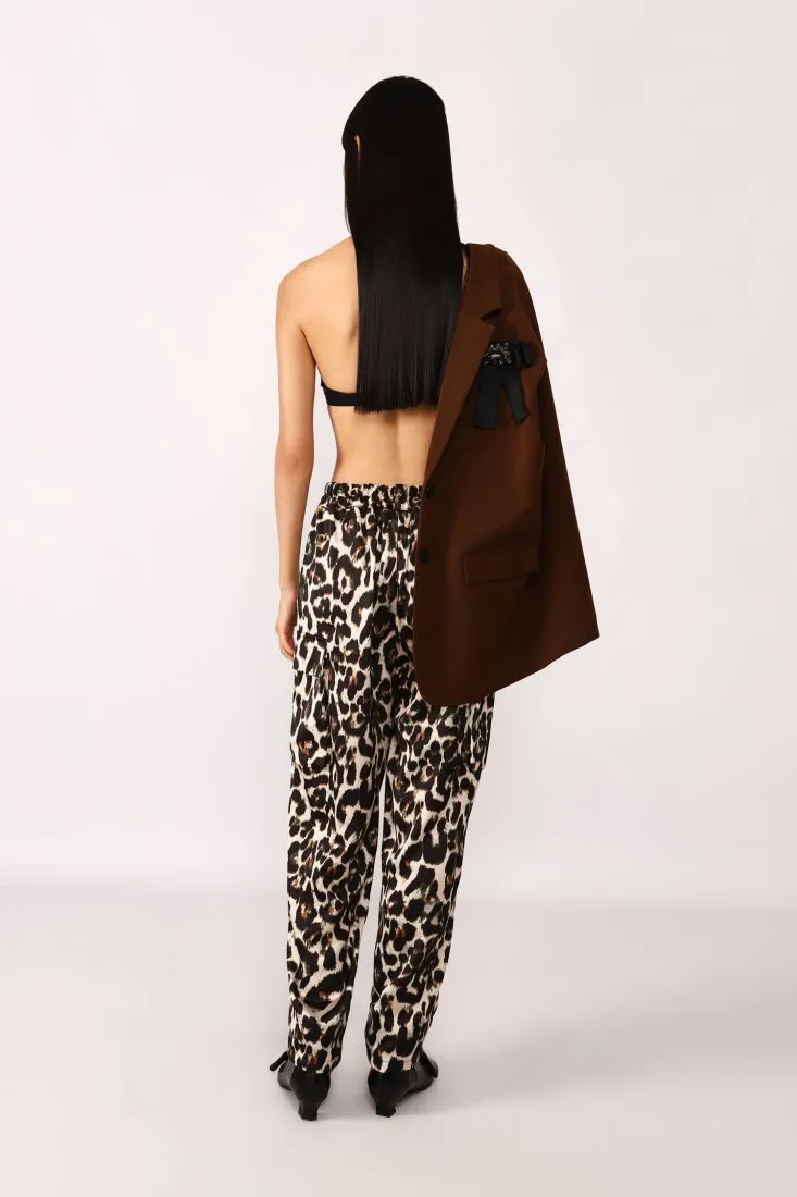  Baggy animal-print trousers with darts    