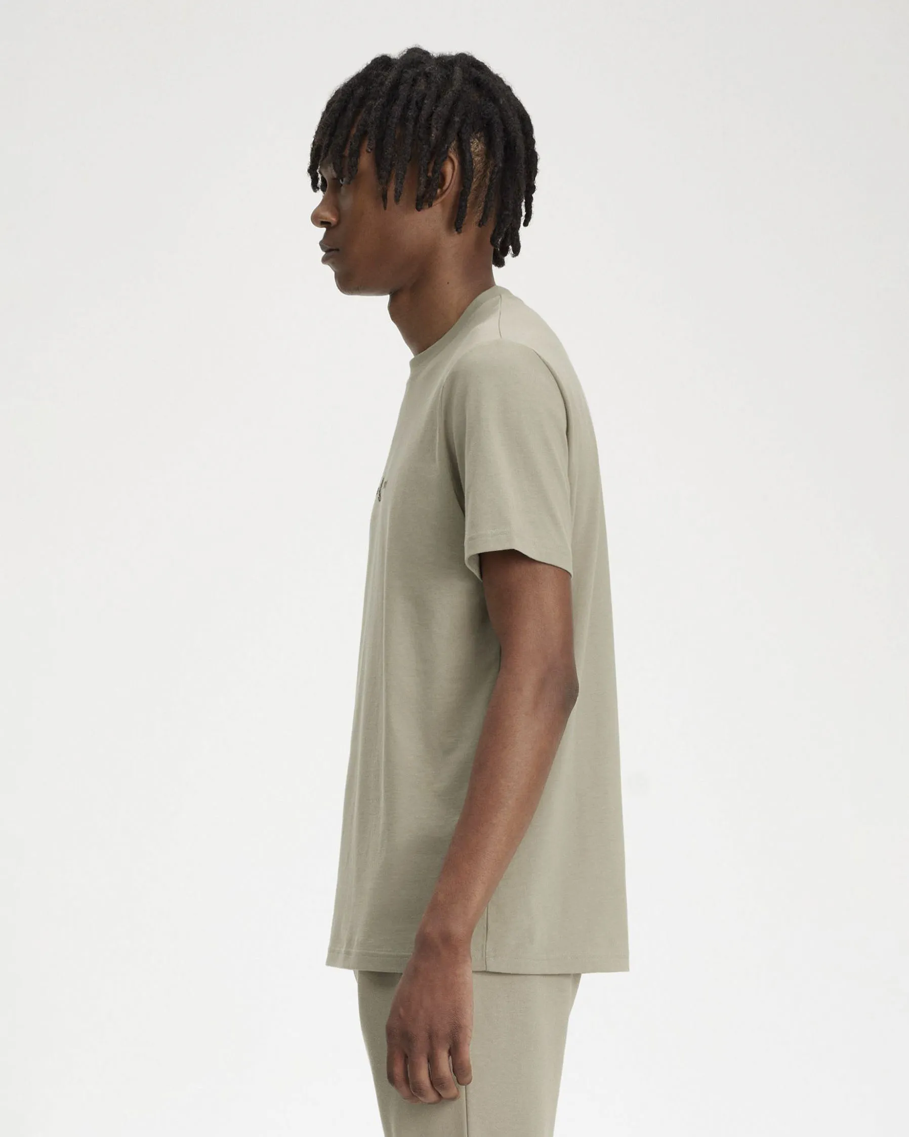 T-shirt kaki mezza manica con logo ricamato centrale sul petto