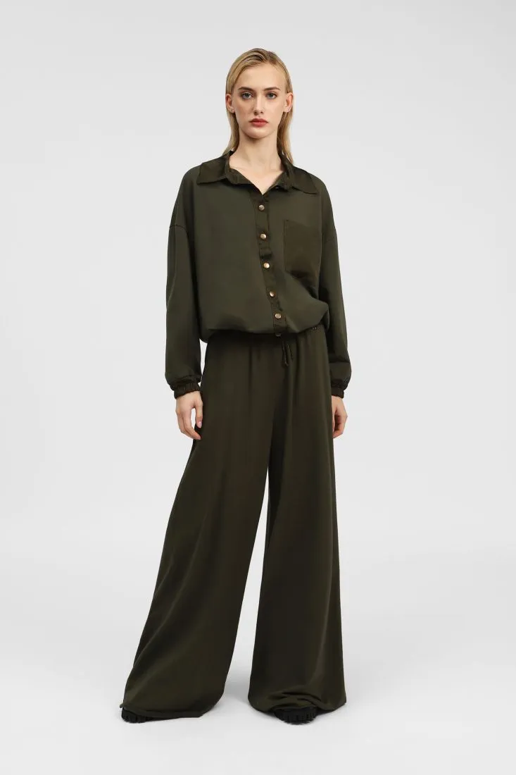  Wide-leg trousers with elastic waist    