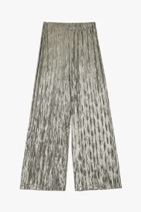  Wide-leg trousers with wavy texture    